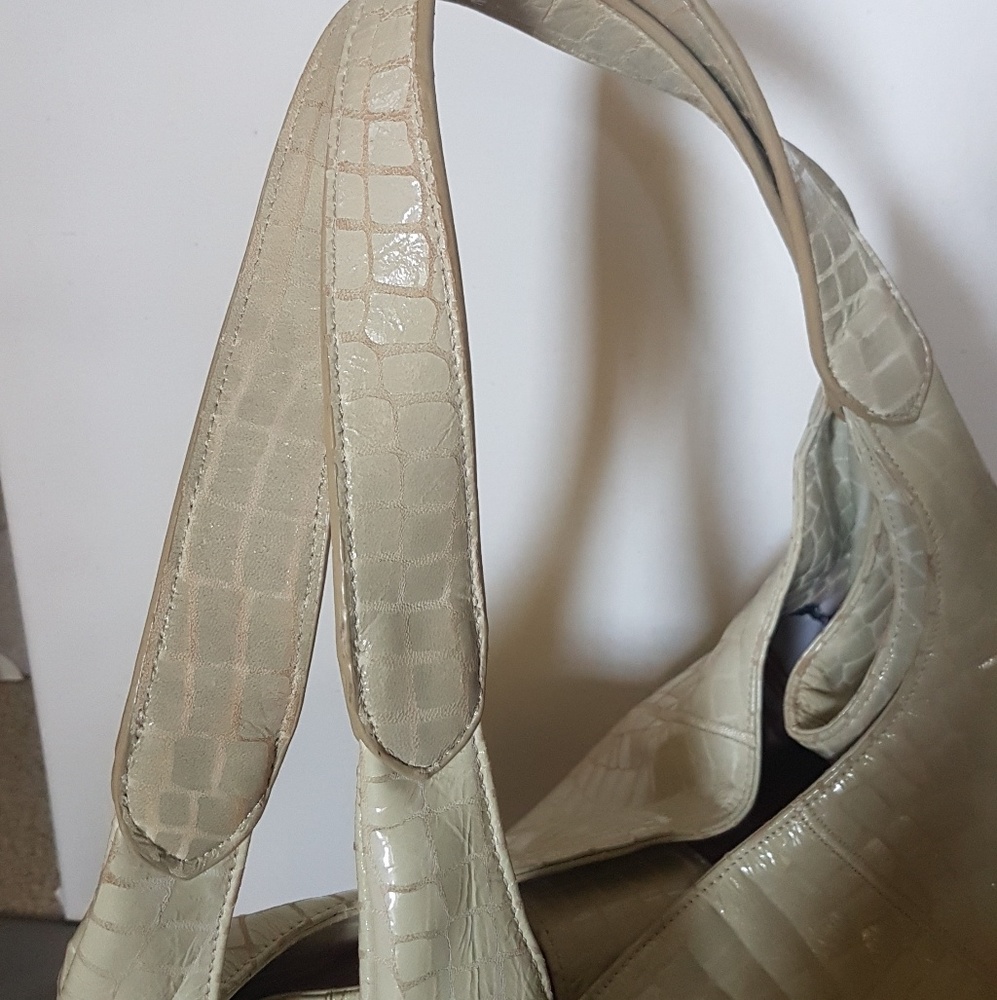 Handbag - Picture 4 of 8